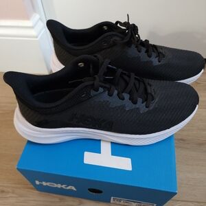 HOKA Women's Solimar Sneaker Size 9.5